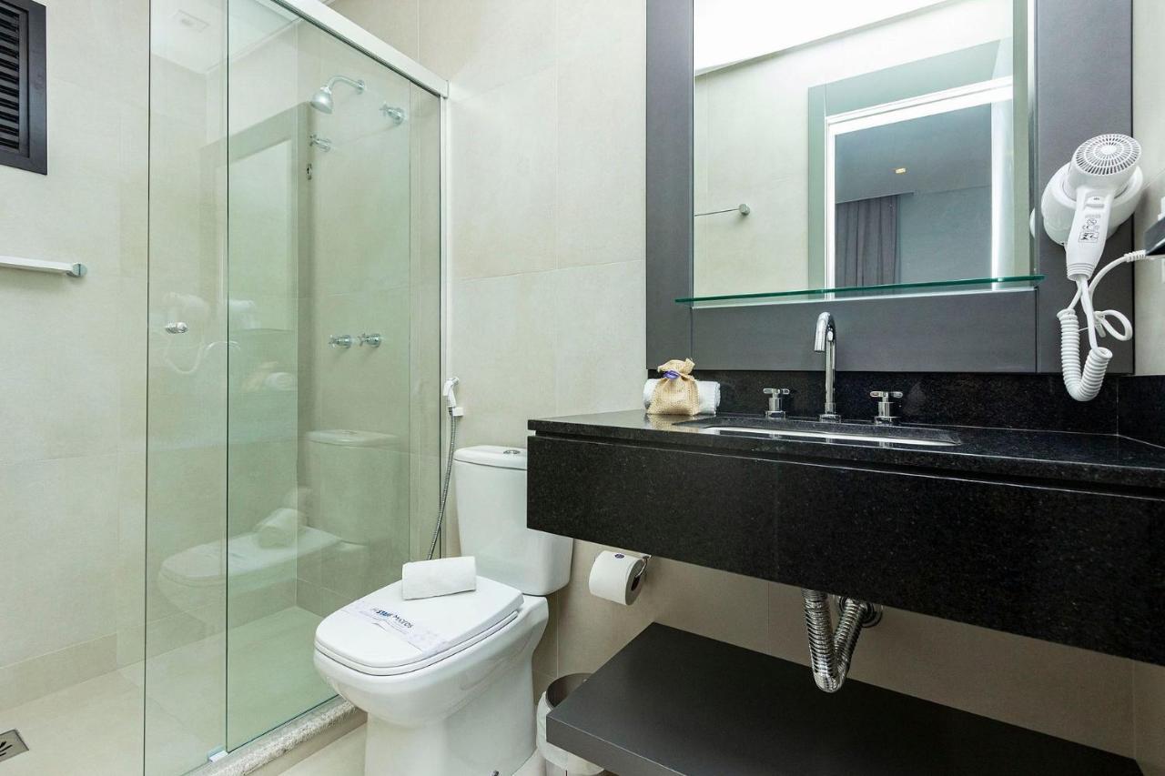 Aion Suites 205 - Lindo Apartamento Com Vista Para O Mar, A 60M Da Praia De Bombinhas, Com Piscina E Academia No Rooftop. Dış mekan fotoğraf