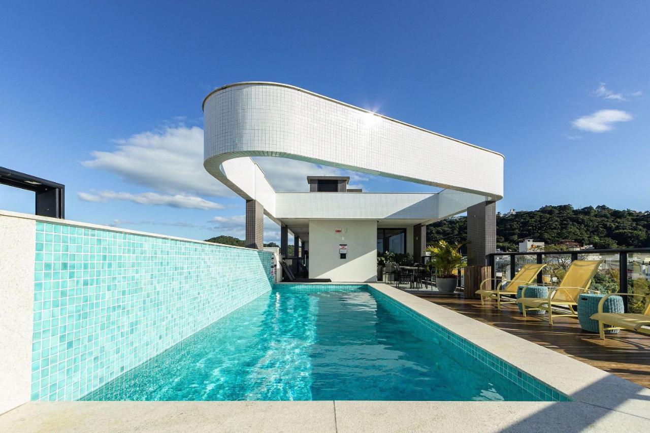 Aion Suites 205 - Lindo Apartamento Com Vista Para O Mar, A 60M Da Praia De Bombinhas, Com Piscina E Academia No Rooftop. Dış mekan fotoğraf